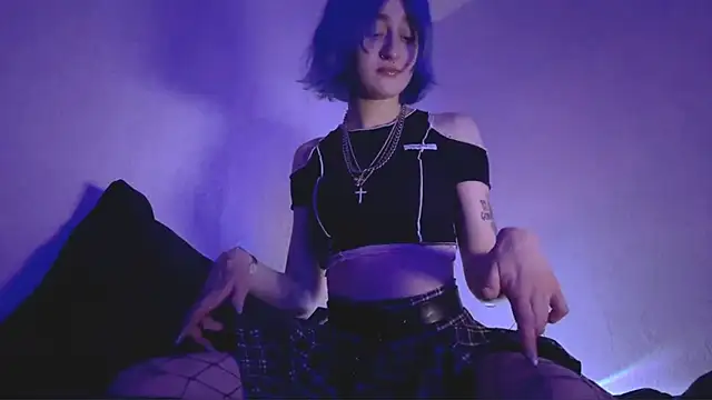 Snapshot of PeachyLuna chatting on 03/06/26, 09:00 PeachyLuna online show from 03/06/26, 09:00