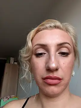 Snapshot of malinalli_a chatting on 03/04/26, 03:40 malinalli a online show from 03/04/26, 03:40