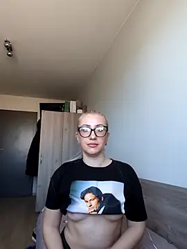 Snapshot of malinalli_a chatting on 03/05/26, 01:07 malinalli a online show from 03/05/26, 01:07