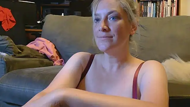 MistyMountains96 online show from 06/17/26, 03:09