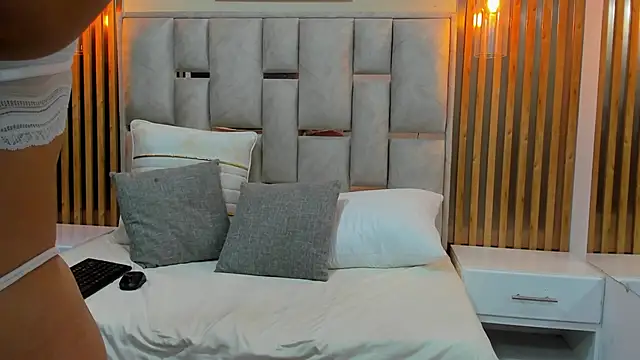 Snapshot of Ammber_lennox chatting on 03/17/26, 11:24 Ammber lennox online show from 03/17/26, 11:24