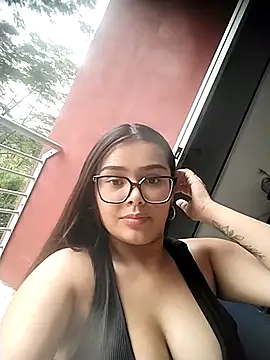 pregnant kitten01 online show from 03/04/26, 07:20