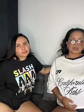 Snapshot of bdsm_couple1 chatting on 03/18/26, 11:08 bdsm couple1 online show from 03/18/26, 11:08