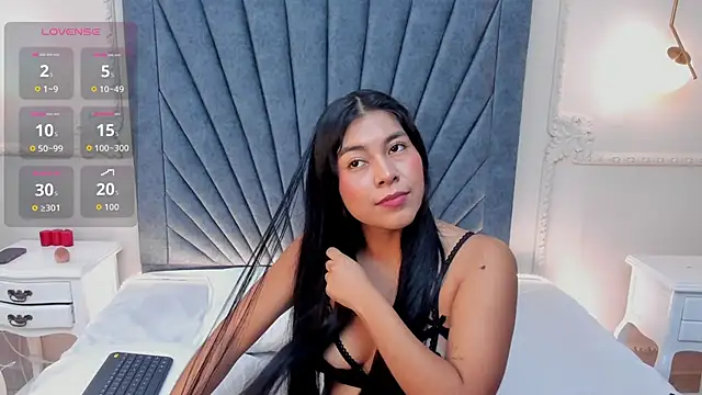 Leandra-Johnson online show from 05/27/26, 01:52