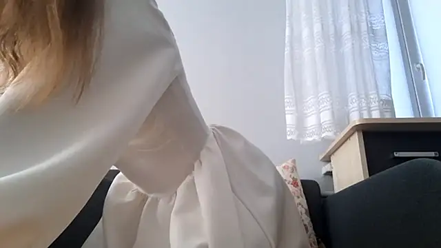 Snapshot of blondeofme chatting on 03/11/26, 11:16 blondeofme online show from 03/11/26, 11:16