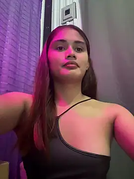 Snapshot of IndebtedAntidote chatting on 03/04/26, 04:24 IndebtedAntidote online show from 03/04/26, 04:24