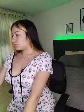 samanthachop online show from 04/25/26, 02:36