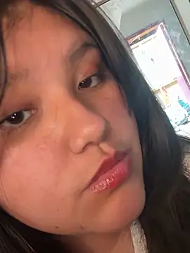 Snapshot of lunaluxe7 chatting on 03/20/26, 06:35 lunaluxe7 online show from 03/20/26, 06:35