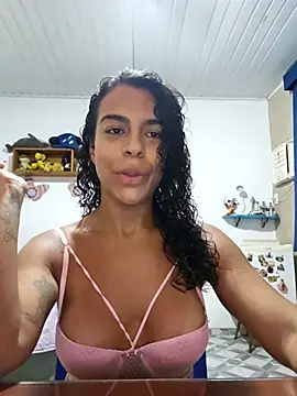 Snapshot of daniellels91 chatting on 03/21/26, 01:21 daniellels91 online show from 03/21/26, 01:21