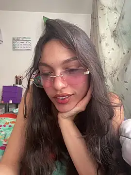 SweetCherry   online show from 05/19/26, 07:53