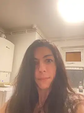 Snapshot of Nikkie925 chatting on 03/29/26, 03:06 Nikkie925 online show from 03/29/26, 03:06