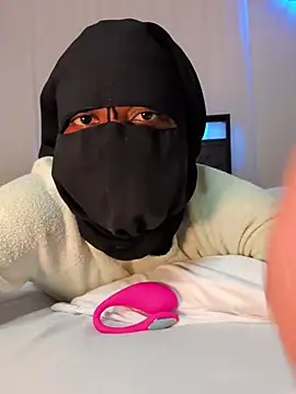 Snapshot of aurummuse chatting on 03/18/26, 03:09 aurummuse online show from 03/18/26, 03:09