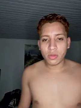 Snapshot of franhot25 chatting on 03/19/26, 07:56 franhot25 online show from 03/19/26, 07:56