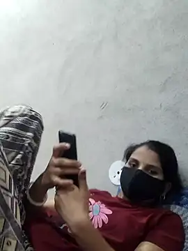 lovelypooja93 online show from 06/28/26, 10:32