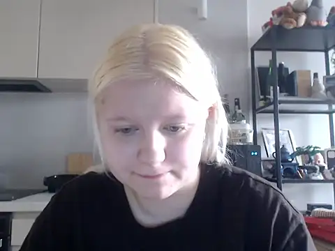 Snapshot of LenaSecret19 chatting on 07/07/26, 06:47 LenaSecret19 online show from 07/07/26, 06:47