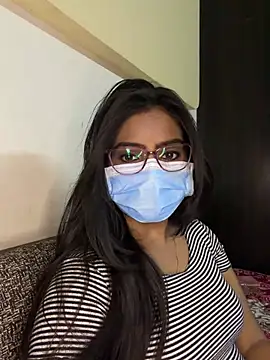 Snapshot of nikki_catz chatting on 03/05/26, 02:13 nikki catz online show from 03/05/26, 02:13