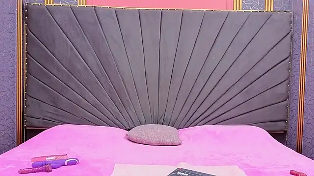 Snapshot of Kaely-Hot- chatting on 03/12/26, 02:12 Kaely-Hot- online show from 03/12/26, 02:12