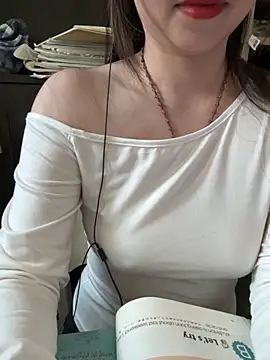 Snapshot of saomoz chatting on 03/26/26, 02:17 saomoz online show from 03/26/26, 02:17