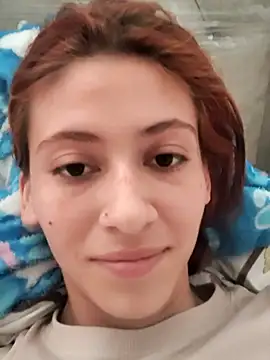 Snapshot of Sasha_Red_ chatting on 03/08/26, 03:05 Sasha Red online show from 03/08/26, 03:05