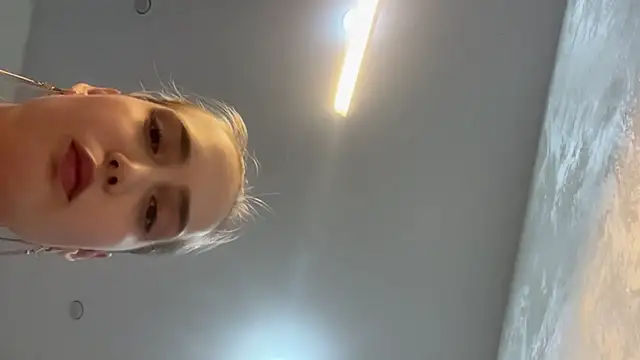 Snapshot of Angela_Rosssee chatting on 03/11/26, 02:12 Angela Rosssee online show from 03/11/26, 02:12