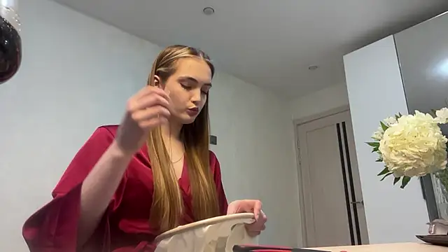 Snapshot of Angela_Rosssee chatting on 03/12/26, 01:39 Angela Rosssee online show from 03/12/26, 01:39