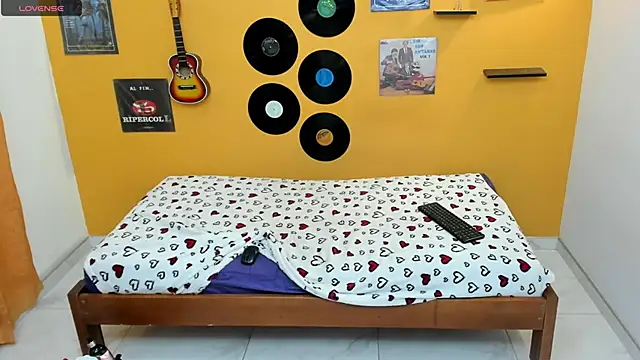 lilithevil32 online show from 06/21/26, 02:14
