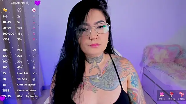 heeyy kitty online show from 04/30/26, 02:23
