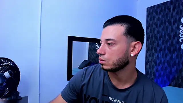 Daiamon Clark online show from 03/10/26, 08:14