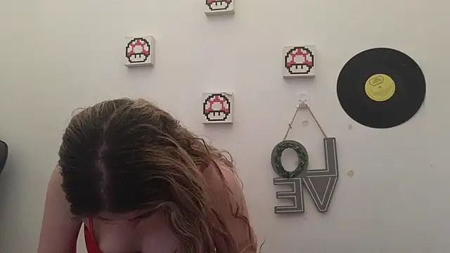 Snapshot of Caroline_hernandes chatting on 04/22/26, 12:50 Caroline hernandes online show from 04/22/26, 12:50