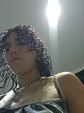 Isabella Stark online show from 05/02/26, 01:05