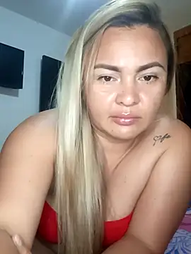 lucy estrr online show from 03/18/26, 10:13