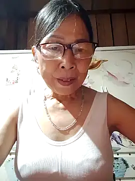 Snapshot of Sky-rain98 chatting on 05/11/26, 02:45 Sky-rain98 online show from 05/11/26, 02:45