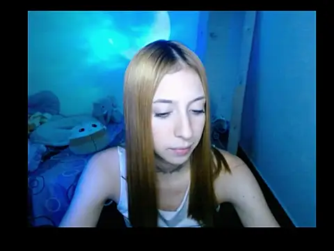 Snapshot of Mitchell_03 chatting on 03/19/26, 04:05 Mitchell 03 online show from 03/19/26, 04:05