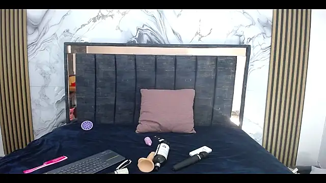 Snapshot of Mohana_girls_sexy chatting on 04/07/26, 04:02 Mohana girls sexy online show from 04/07/26, 04:02