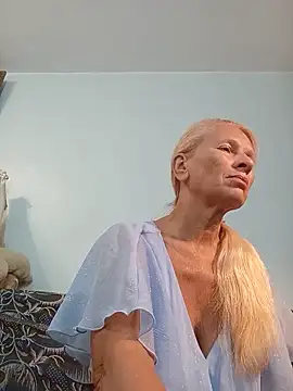 ViktoriaSexi1 online show from 06/17/26, 08:10