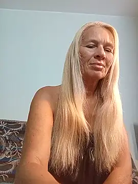 Snapshot of ViktoriaSexi1 chatting on 07/31/26, 04:39 ViktoriaSexi1 online show from 07/31/26, 04:39