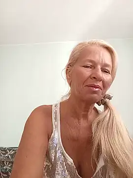 Snapshot of ViktoriaSexi1 chatting on 08/03/26, 06:23 ViktoriaSexi1 online show from 08/03/26, 06:23