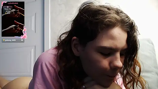 Snapshot of Dream_Alina chatting on 04/06/26, 04:46 Dream Alina online show from 04/06/26, 04:46