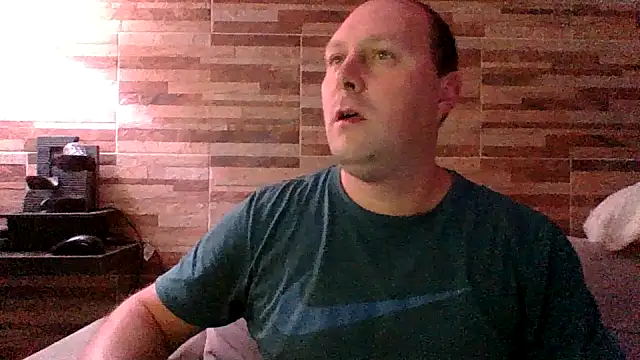 lustonfan online show from 04/26/26, 10:29