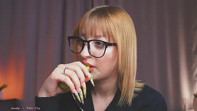 Snapshot of khalisea chatting on 03/17/26, 04:32 khalisea online show from 03/17/26, 04:32