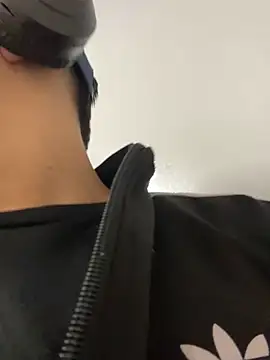 OliverTabordaa online show from 04/30/26, 07:31