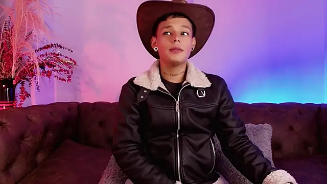 Snapshot of Baleriion1 chatting on 03/04/26, 10:49 Baleriion1 online show from 03/04/26, 10:49