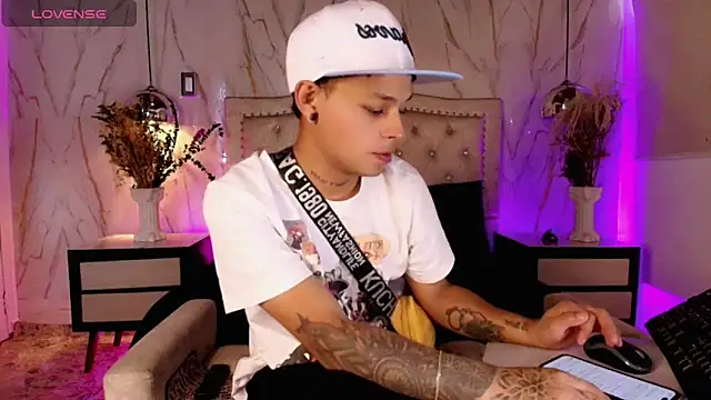 Snapshot of Baleriion1 chatting on 03/07/26, 03:53 Baleriion1 online show from 03/07/26, 03:53