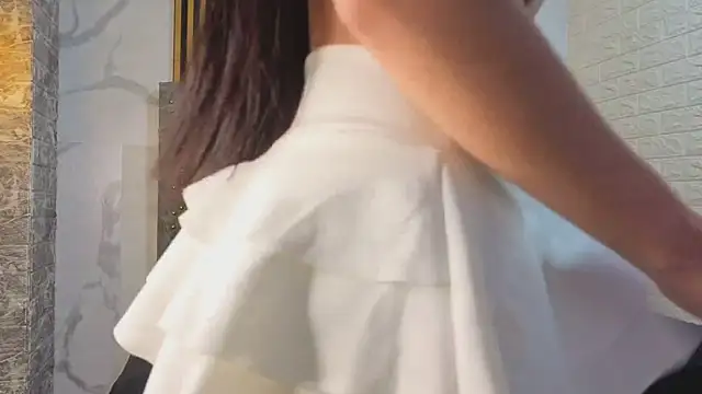 LyraenBlue online show from 05/30/26, 01:19