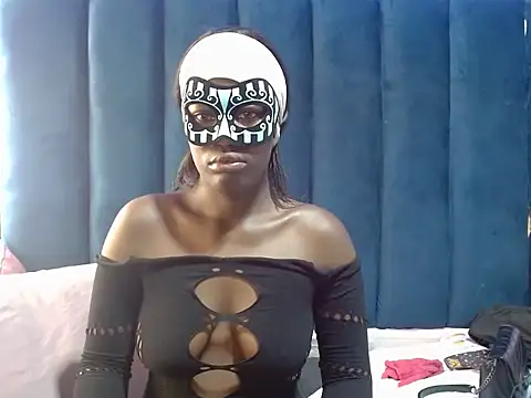 Snapshot of DRAMADOLLXX24 chatting on 03/11/26, 01:39 DRAMADOLLXX24 online show from 03/11/26, 01:39