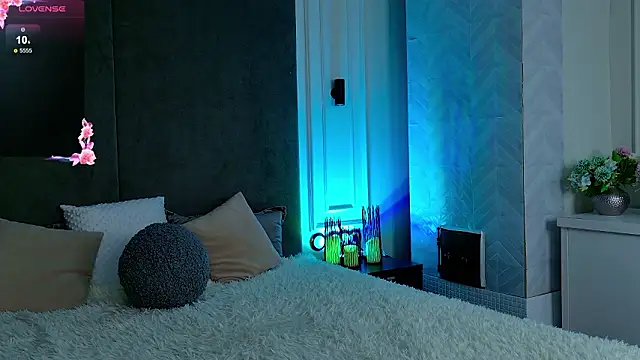 Mia Pearl online show from 03/20/26, 07:02