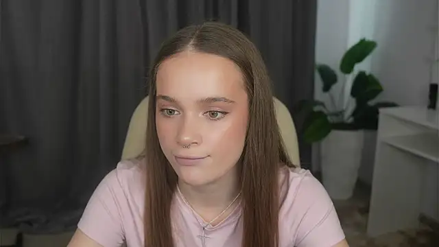 Snapshot of MeriPhelan chatting on 03/10/26, 01:38 MeriPhelan online show from 03/10/26, 01:38