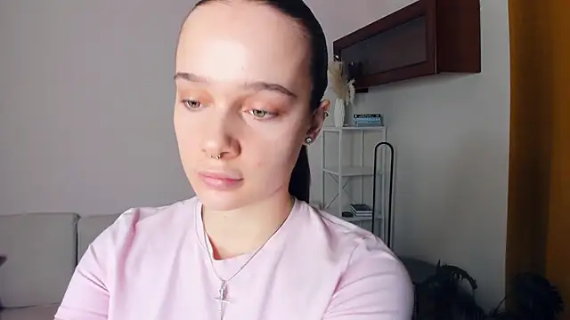 Snapshot of MeriPhelan chatting on 03/16/26, 07:56 MeriPhelan online show from 03/16/26, 07:56