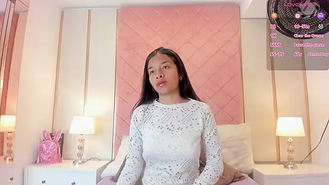 Alexa Jonees online show from 04/26/26, 08:39