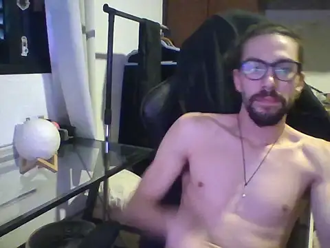 Snapshot of psycrema chatting on 03/05/26, 01:18 psycrema online show from 03/05/26, 01:18